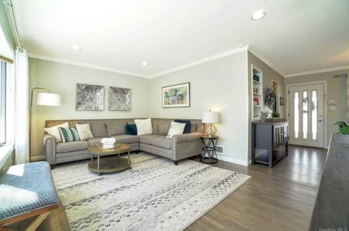 220 Central Park Rd, Hicksville NY  11803-2032 exterior