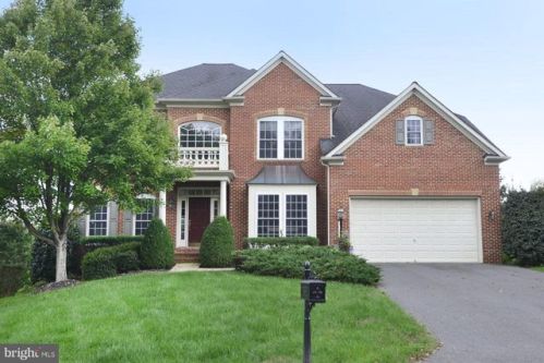 43283 Thaddeus Ln, Leesburg, VA 20176-3850