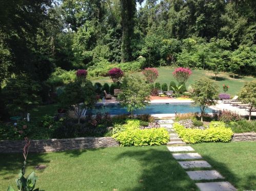 33 Farmstead Ln, Muttontown NY  11545-2601 exterior