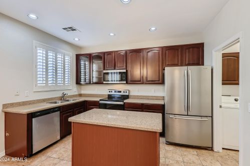 17456 Mauna Loa Ln, Sun City AZ  85388-7742 exterior