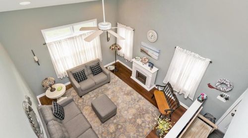 8041 Cross Creek Cir, Breinigsville PA  18031-1327 exterior