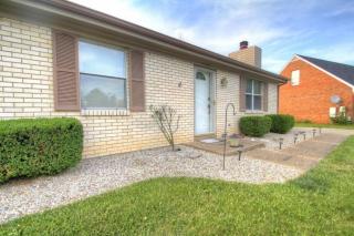 6008 Highgrade Dr, Louisville, KY 40291-2262