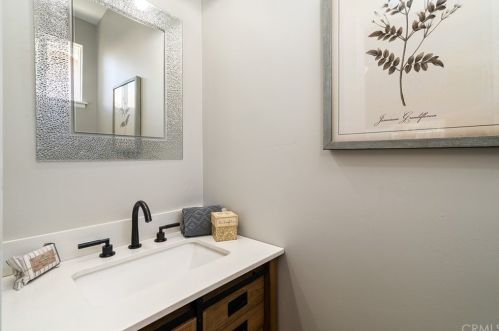 2907 Park St, Lake Nacimiento CA  93446-1266 exterior