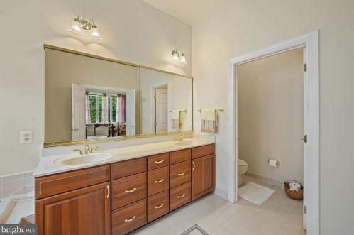 5433 Rodriquez Ln, Haymarket VA  20169-6100 exterior