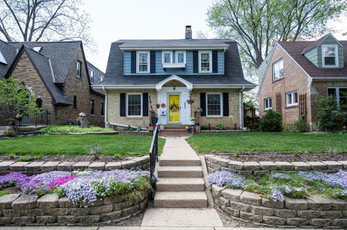 4247 Austin St, Milwaukee, WI 53207-5039