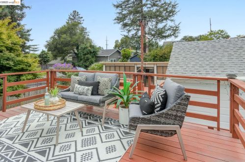 3963 Coolidge Ave, Oakland CA  94602-3428 exterior