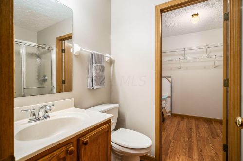 1508 Meadowlark Ln, Marysville OH  43040-8525 exterior