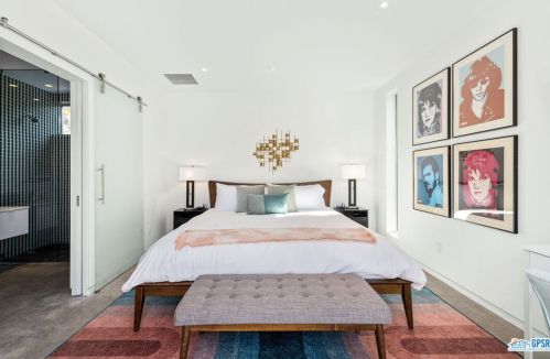 1189 Tamarisk Rd, Palm Springs CA  92262-5830 exterior