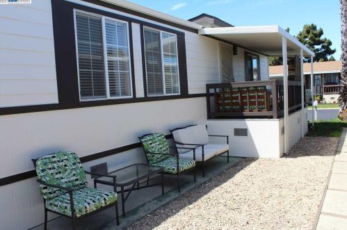 28378 Bradshire Rd, Hayward CA  94545-4818 exterior