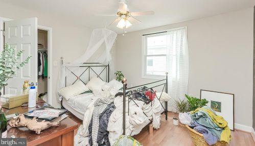 1057 Jefferson Ave, Charles Town WV  25414-1121 exterior