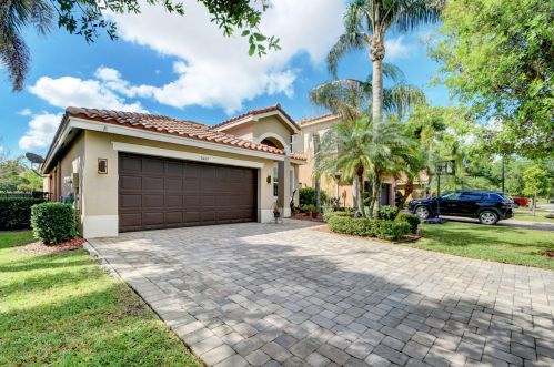 8469 Calabria Lakes Dr, Boynton Beach, FL 33473-4946