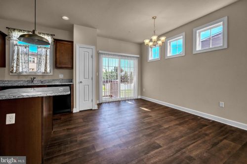 510 Charles Ave, Hanover PA 17331-3353 exterior