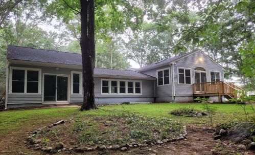 30 Highwood Dr, Coventry RI  02816-8209 exterior