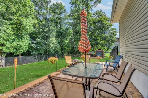 305 Bartley Rd, Jackson Twp NJ  08527-1166 exterior