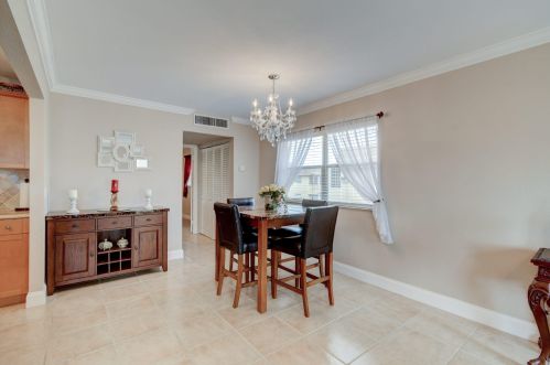 239 Saxony, Delray Beach FL  33446-1842 exterior