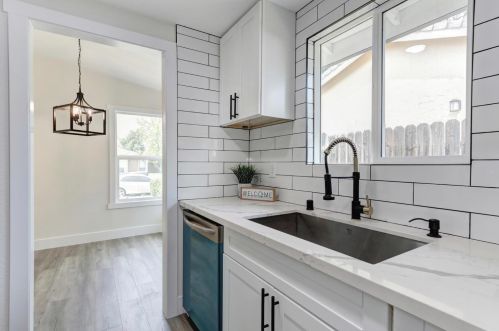 4958 Yucca Way, North Highlands CA  95660-5647 exterior