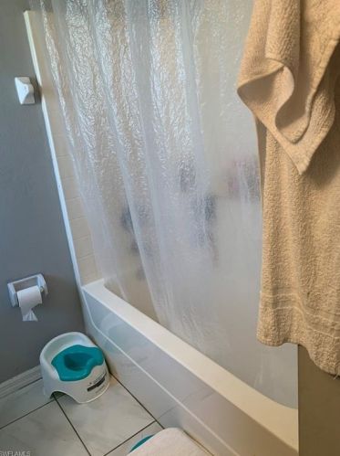 4794 Golfview Blvd, Lehigh Acres FL 33973-6021 exterior