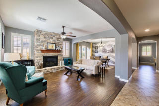4716 Sweet Iron Pass, Phoenix, AZ 85083-2305