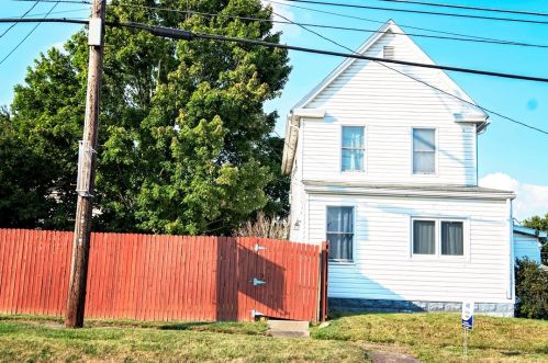 916 Grant Ave, East Butler, PA 16029