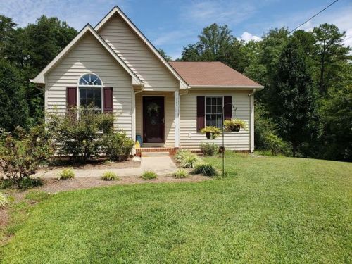 123 Pebble Rd, Martinsville, VA 24112-2140