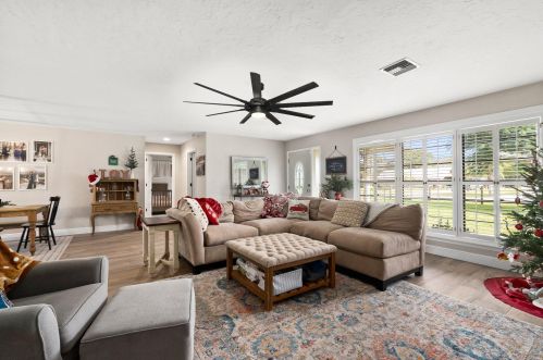 5417 Palmetto Dr, Fort Pierce FL  34982-7481 exterior