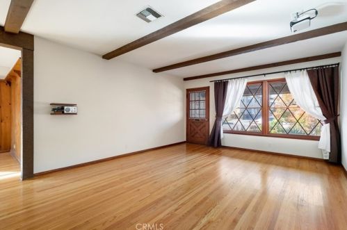 11330 Blix St, North Hollywood CA  91602-1209 exterior