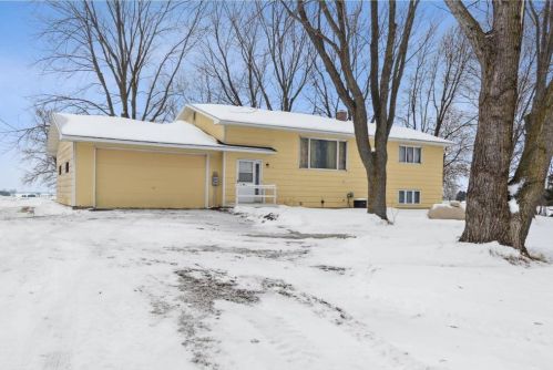 1527 County Rd, New Johannesburg, WI 54017-6801