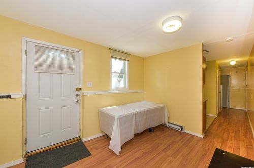 15 29th St, Wheatley Heights NY  11798-3713 exterior