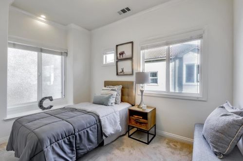 876 Winchester Blvd, San Jose CA 95128-3762 exterior