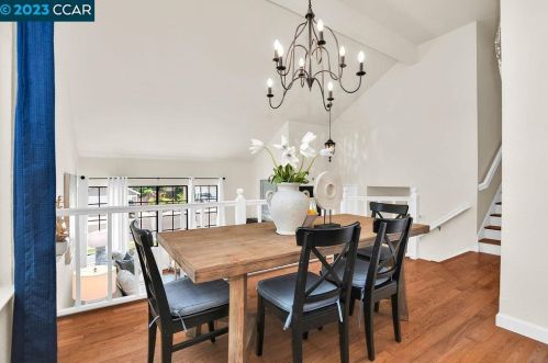 2563 Holly View Ct, Pacheco CA  94553-3457 exterior