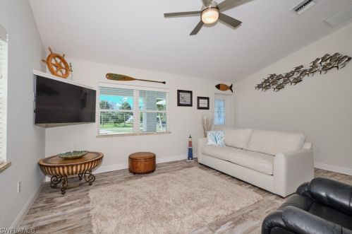 3633 Mango St, Saint James City FL  33956-2553 exterior