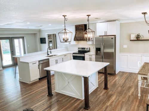 608 Sunset Ln, Lutz FL  33549-3802 exterior