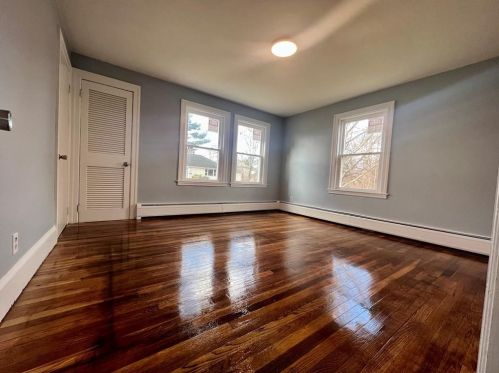 60 Heath Ave, Warwick RI  02888-1121 exterior