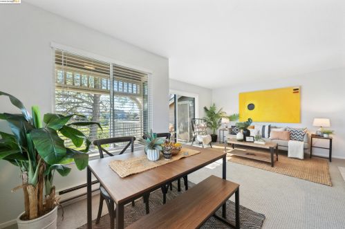 200 Lakeshore Ct, Richmond CA  94804-7423 exterior