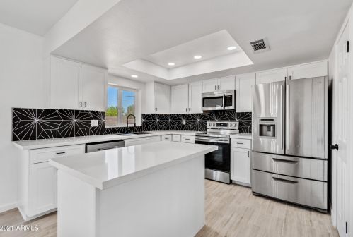 1944 Ardmore Dr, Phoenix, AZ 85042-8041