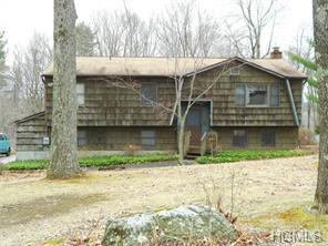 70 Glenvue Dr, Kent Lakes, NY 10512-1009