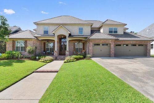 120 Grandview Terrace Dr, Youngsville, LA 70592-5536