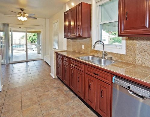 802 Berkshire Ave, Pittsburgh PA  15226-2138 exterior