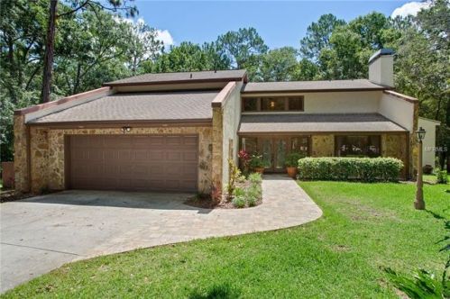 17511 Mallard Ct, Lutz, FL 33559-5559