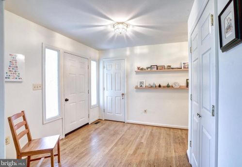 11734 Armistead Filler Ln, Lovettsville VA  20180-1915 exterior