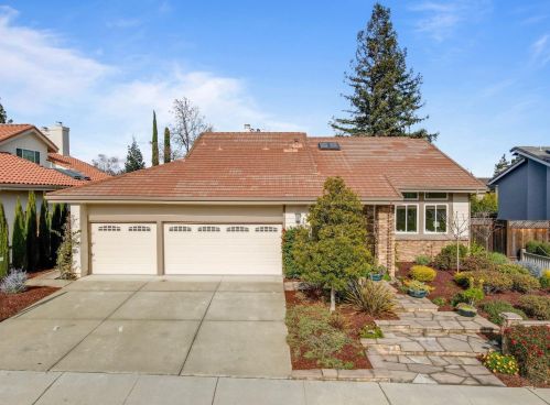 1571 Oak Canyon Dr, San Jose, CA 95120-5709