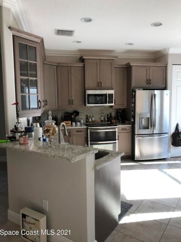 1711 Belmont Cir, Vero Beach, FL 32968-6714
