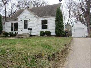 611 1st St, Faribault, MN 55021-5303