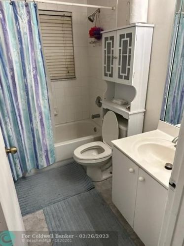 420 195th Ave, Hollywood FL  33029-3268 exterior