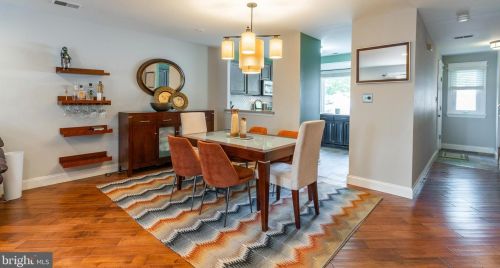 296 Stone Rdg Dr, Norristown PA  19403-5222 exterior