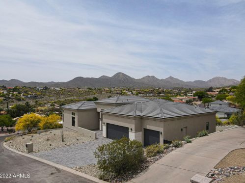15704 Grassland Dr, Scottsdale, AZ 85268-1541