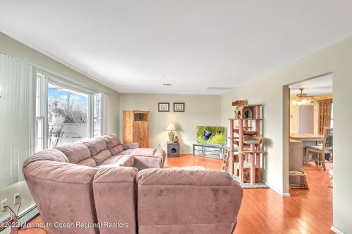 1311 Norwood St, Lacey NJ  08731-4105 exterior