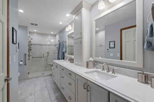 1510 Eastbrook Dr, Thiensville WI  53092-2986 exterior