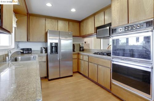 486 Quail Glen Dr, Oakley CA  94561-3942 exterior