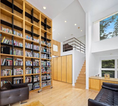 15 Wenwood Dr, Muttontown NY  11545-3129 exterior